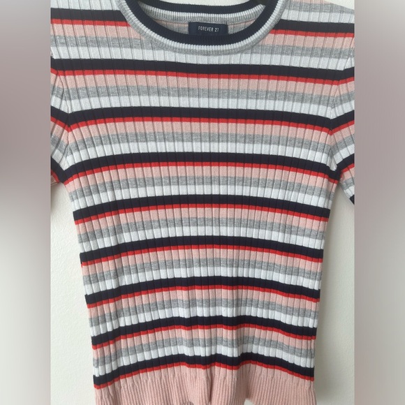 Forever 21 top size medium used - Picture 2 of 4